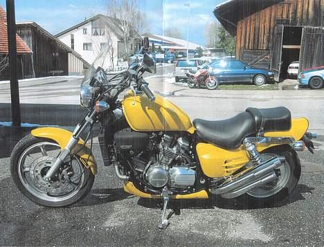 Honda vf750c - iden jeg fik den hjem fra ch billede 4