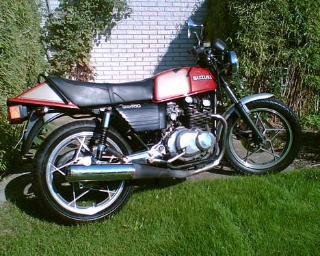 Suzuki GS 450 SOLGT - Jeg er ligeglad hvad andre siger... Nogle gange synes jeg faktisk at den er PÆN.... billede 12