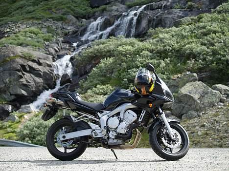 Yamaha fz6 s fazer SOLGT!!!!! - Lækkert med en pause i smuk natur billede 1