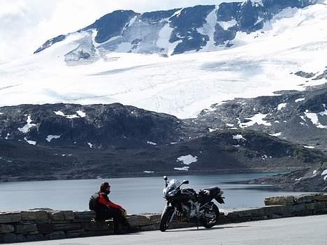 Yamaha fz6 s fazer SOLGT!!!!! - Skide koldt i 1500 meters højde i sne om sommeren. billede 5