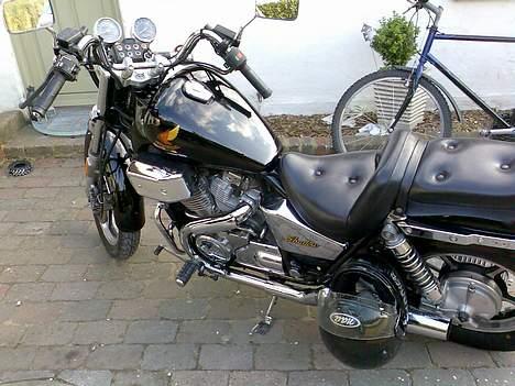 Honda VT 700c Shadow billede 4