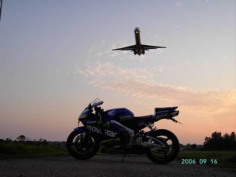 Honda CBR 600 RR Movistar - Smukt, just fly away.. billede 20