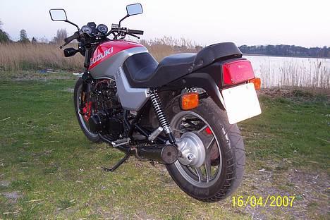 Suzuki Katana 650. SOLGT billede 1