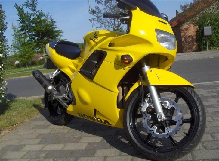 Honda CBR F2 Solgt til Thomas billede 1