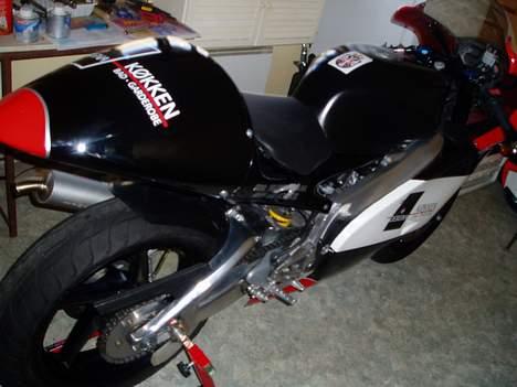 Aprilia 125 rs billede 2