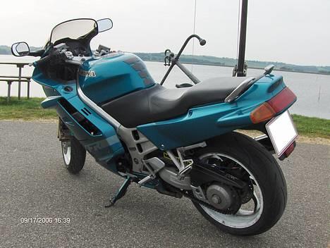 Honda VFR 750 F (solgt) billede 2