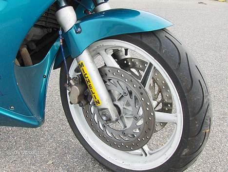 Honda VFR 750 F (solgt) billede 10