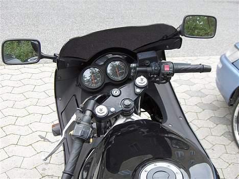 Suzuki RF600R - SOLGT - Set fra vinkel som når vi er ude og cruise ;o) billede 10