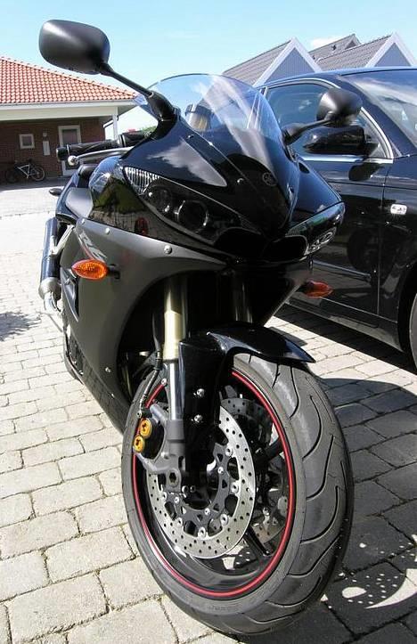 Yamaha YZF-R6 - Første dag efter den blev hentet hos forhandleren, august 2006 billede 1