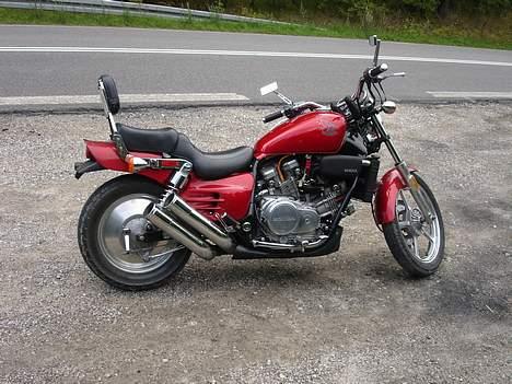 Honda VF 700 C Super Magna billede 5