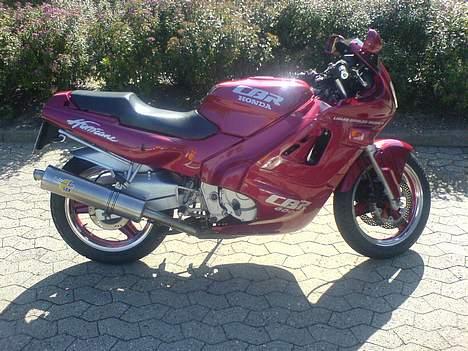 Honda CBR 600 F1 - SOLGT - - Uden passager håndtag. billede 8
