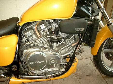 Honda vf750c billede 8