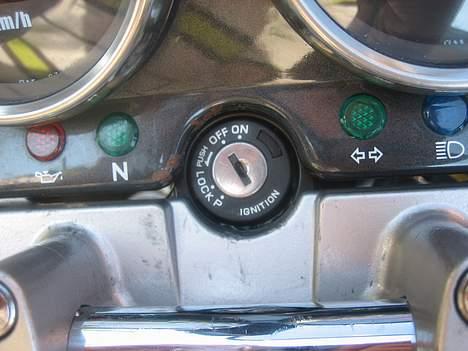 Suzuki GS500E *SOLGT* - Tyveknægte der har været i gang billede 8