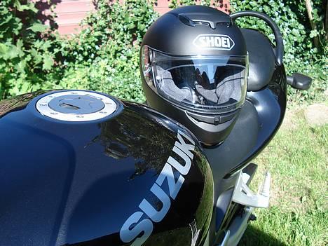 Suzuki sv 650s *solgt* - Efter en kærlig hånd billede 1