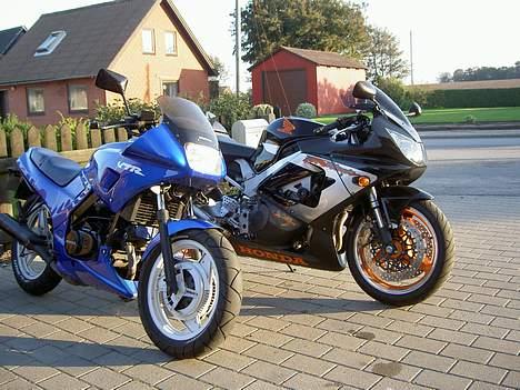 Honda Cbr Fireblade (Solgt) - Min gamle og min nye kværn;) billede 7