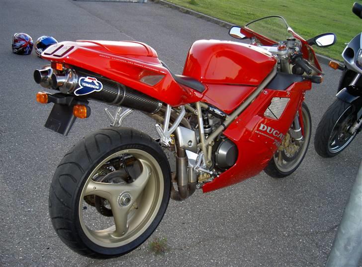 Ducati 748 Biposto *Solgt* billede 1