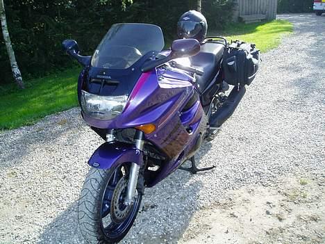 Honda CBR 1000F (SOLGT) billede 2