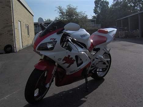 Yamaha YZF R1  billede 5