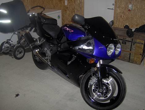 Kawasaki zxr 750            SOLGT billede 2