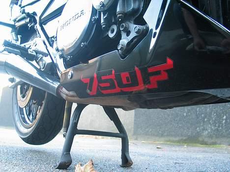 Honda CBX 750 F - Denne Vinkel Ser Man Jo Ikke Så Tit billede 10