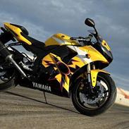 Yamaha R6 - Rossi **TIL SALG**