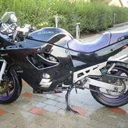 Suzuki gsx600f