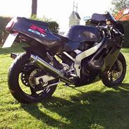 Suzuki GSX-R 400 R (Solgt)