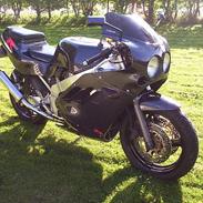 Suzuki GSX-R 400 R (Solgt)