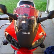 Yamaha yzf r6 solgt
