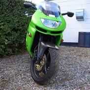 Kawasaki ZX9R