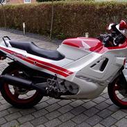 Honda CBR 600F  SOLGT!!!