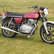 Yamaha XS 250