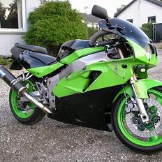 Kawasaki ZXR 