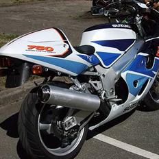 Suzuki GSX-R 750 