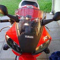 Yamaha yzf r6 solgt