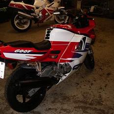 Honda CBR600F "solgt"