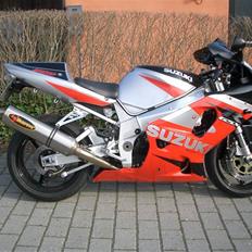 Suzuki GSX-R 750 K1 "solgt"