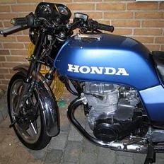 Honda cb 250