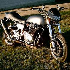 Suzuki GS 750 Streetfighter