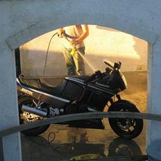 Kawasaki GPX 600 R