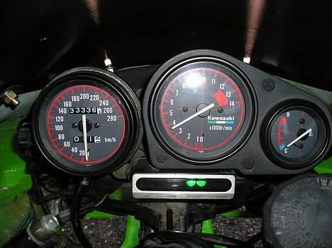 Kawasaki ZXR  - 33336 km har den kværn kørt, køre stadig godt.. billede 10