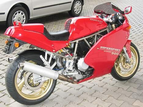 Ducati 900ss - Som den så ud da jeg hentede den i Bayern i juni 2004, 24.000km  billede 1