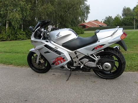 Honda VFR 750(SOLGT) billede 1