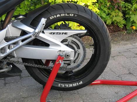 Suzuki GSR600 (Solgt) billede 6