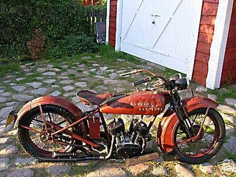 Suzuki GS550L billede 15