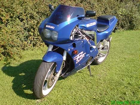Suzuki gsx-r *solgt* billede 3