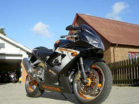 Honda Cbr Fireblade (Solgt) - Den ser sq godt ud:D Rauw billede 9