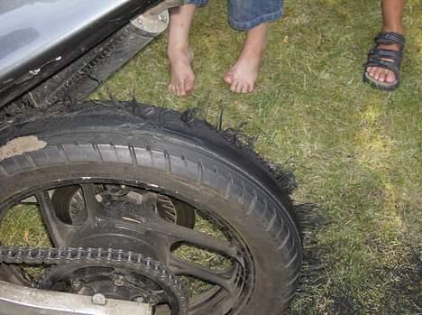 Yamaha FZ 750 billede 14