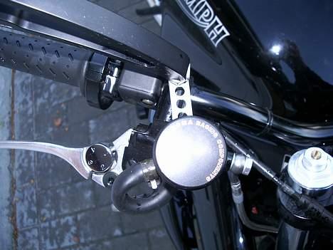 Triumph speed four *solgt* billede 5