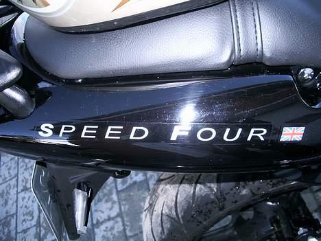 Triumph speed four *solgt* billede 11
